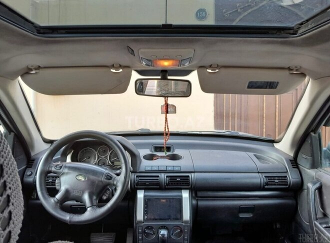 Land Rover Freelander-6