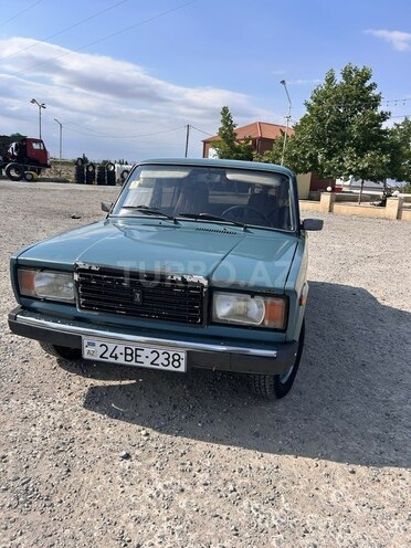 LADA (VAZ) 2107-1