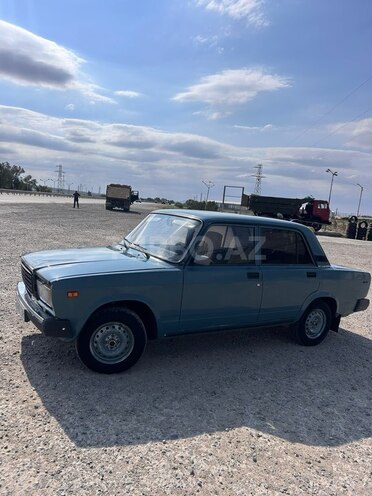 LADA (VAZ) 2107-2