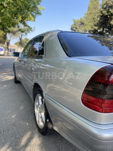Mercedes C 180-3