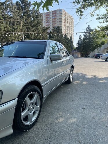 Mercedes C 180-4