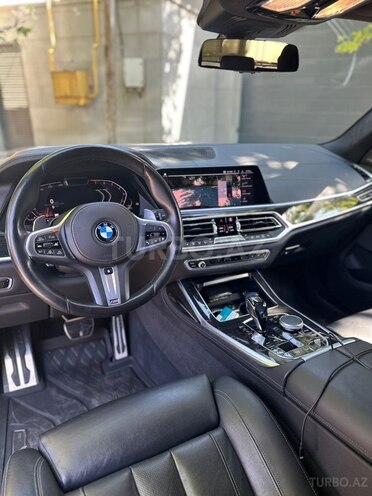 BMW X7-7