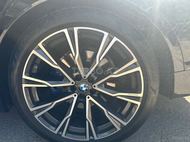 BMW X7-11