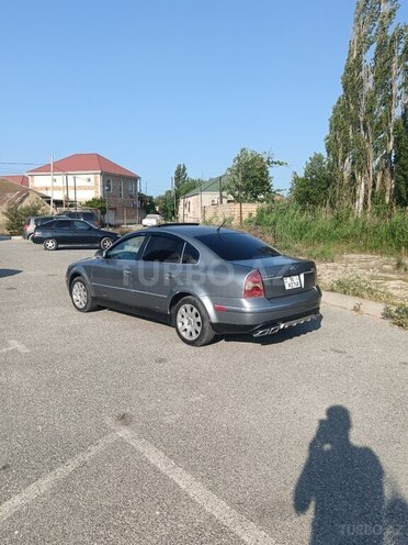 Volkswagen Passat-4
