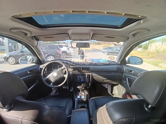 Volkswagen Passat-8