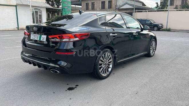 Kia Optima-12