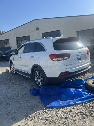 Kia Sorento-4