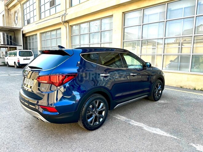 Hyundai Santa Fe-5
