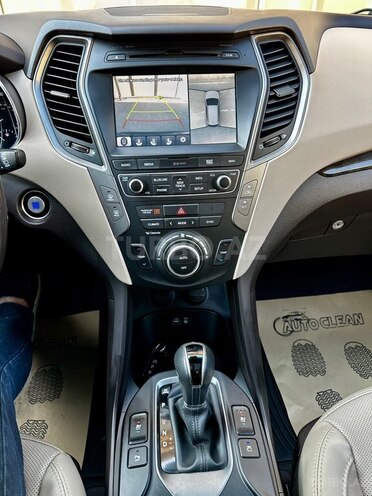 Hyundai Santa Fe-14