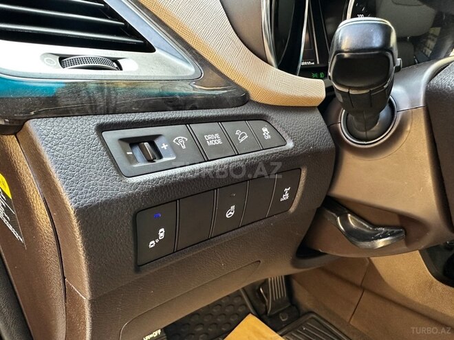 Hyundai Santa Fe-16