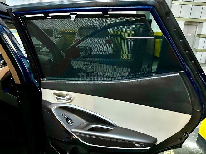 Hyundai Santa Fe-12