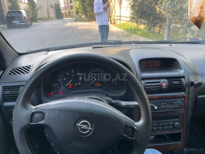 Opel Astra-7