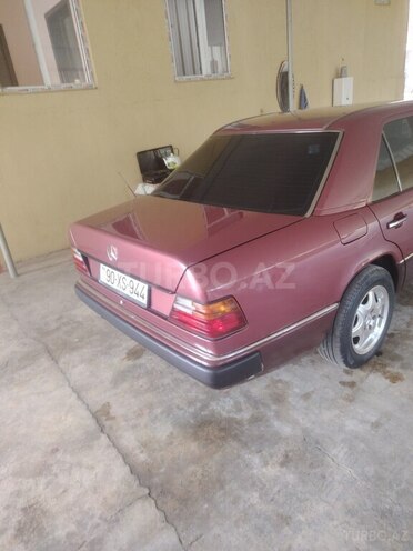 Mercedes 200 E-3