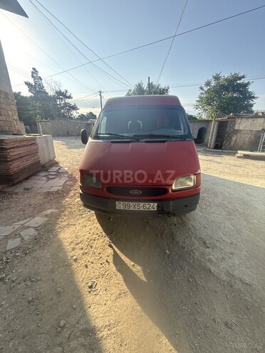 Ford Transit-1