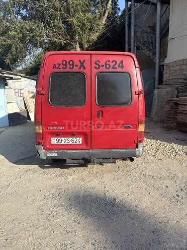 Ford Transit-3