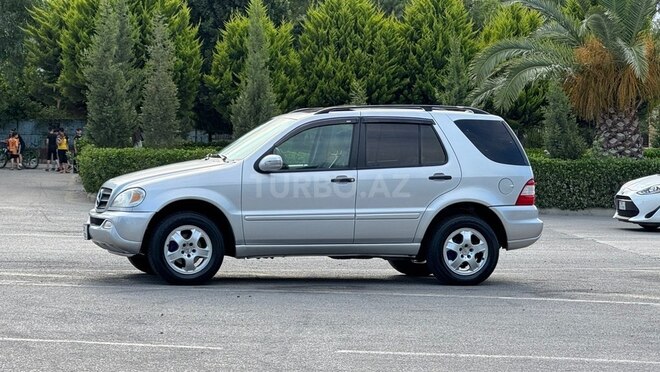 Mercedes ML 350-2
