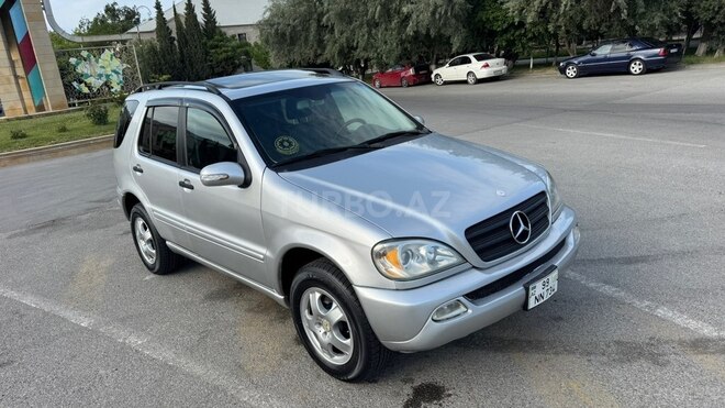 Mercedes ML 350-10