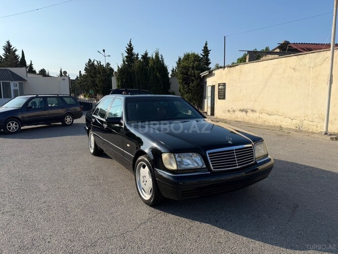 Mercedes S 320-1