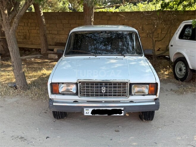 LADA (VAZ) 2107-1