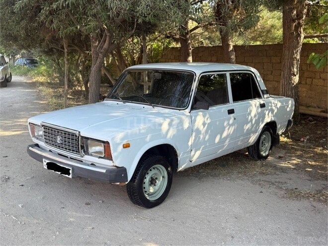 LADA (VAZ) 2107-4