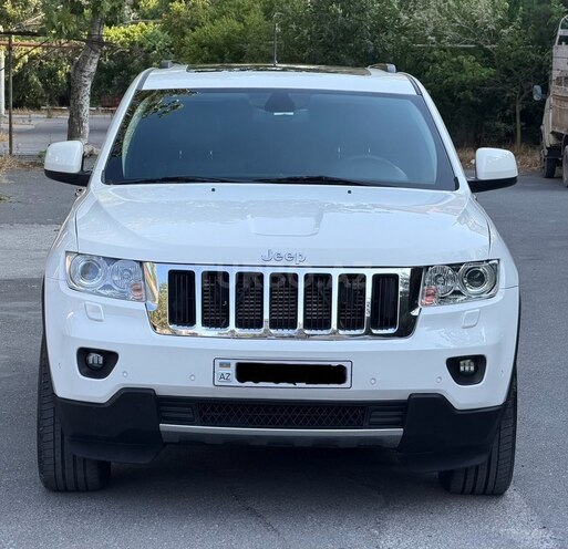 Jeep Grand Cherokee-1