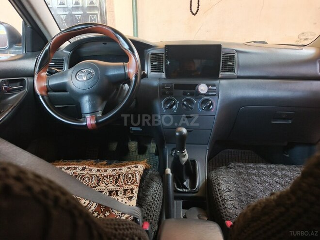 Toyota Corolla-10
