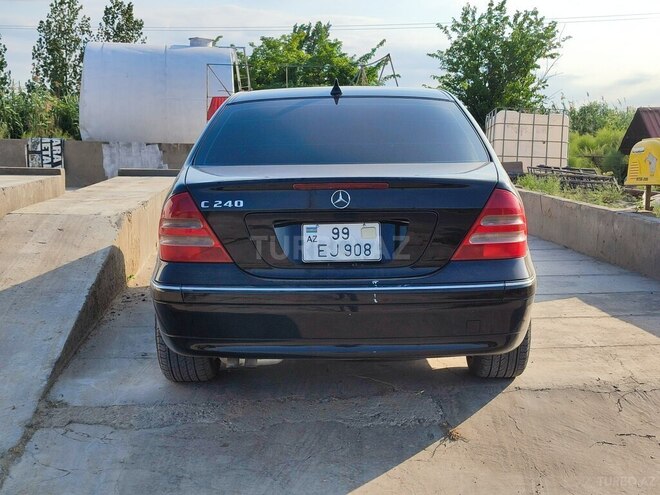 Mercedes C 240 4MATIC-2