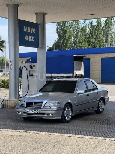 Mercedes C 180-2