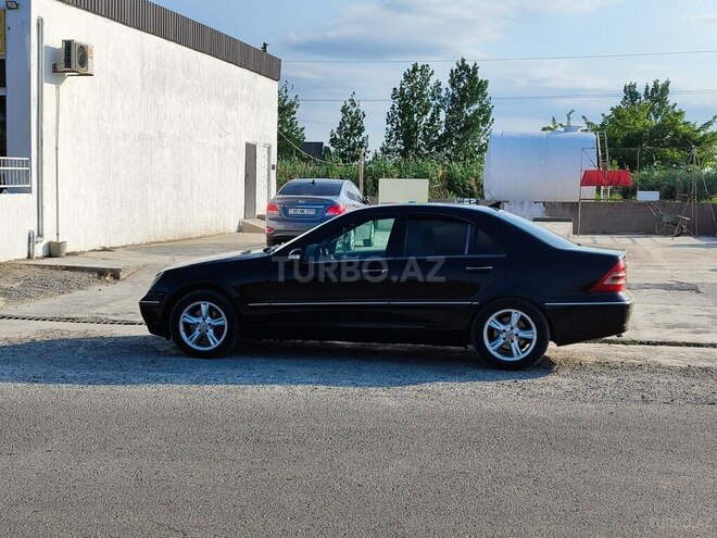Mercedes C 240 4MATIC-4