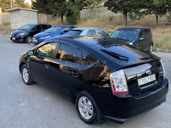 Toyota Prius-3