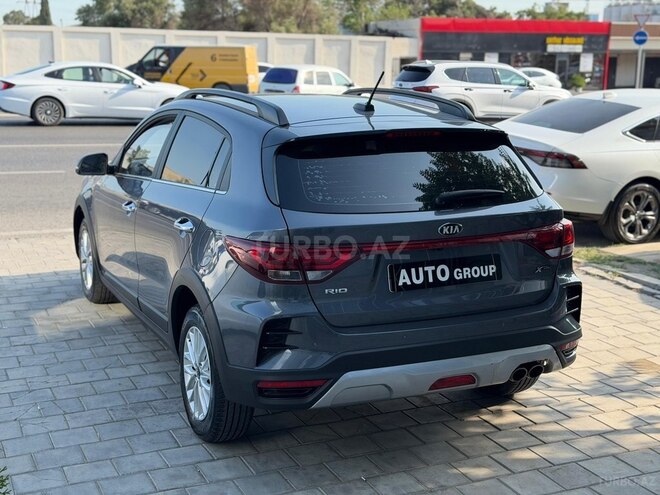 Kia Rio X-Line-8