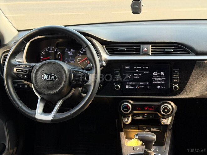 Kia Rio X-Line-12
