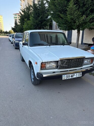 LADA (VAZ) 2107-2