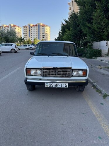 LADA (VAZ) 2107-1