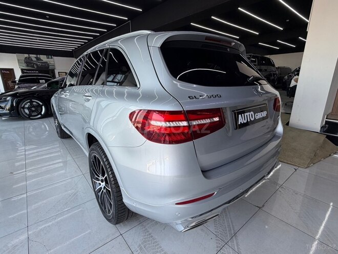 Mercedes GLC 300 4MATIC-11