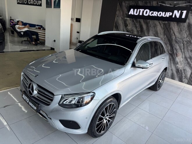 Mercedes GLC 300 4MATIC-4