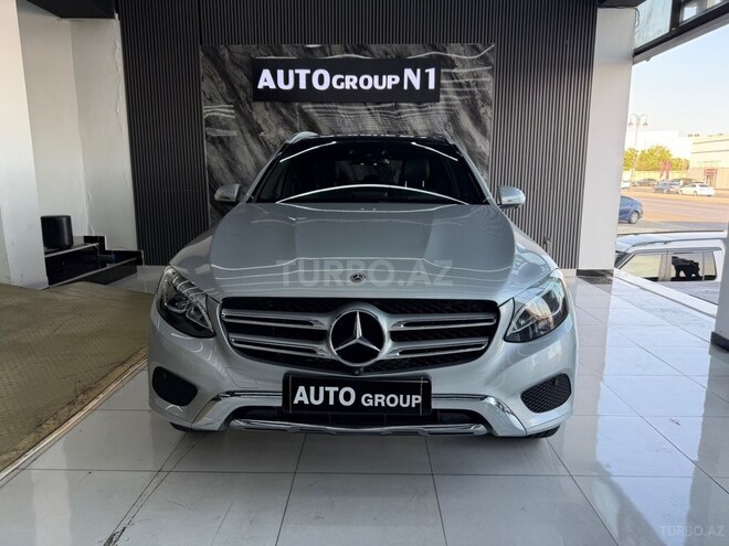 Mercedes GLC 300 4MATIC-1