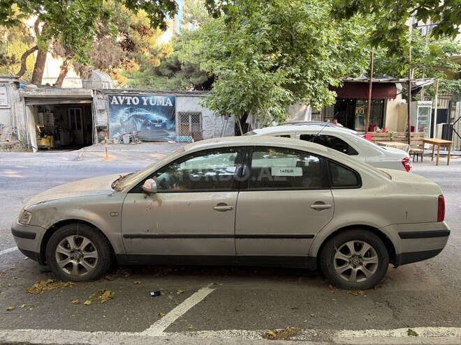 Volkswagen Passat-3