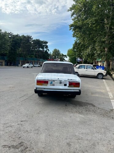 LADA (VAZ) 2107-2