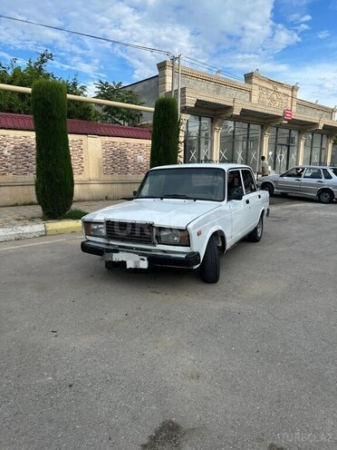 LADA (VAZ) 2107-1