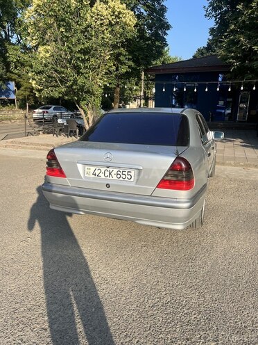 Mercedes C 180-11