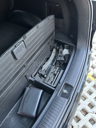 Kia Sorento-13