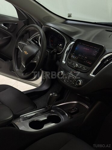 Chevrolet Malibu-14