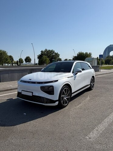 XPeng G9-2