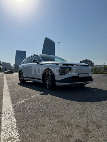 XPeng G9-16