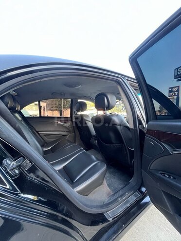 Mercedes E 220-13