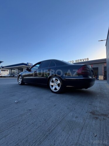 Mercedes E 220-3