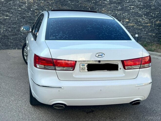 Hyundai Sonata-11