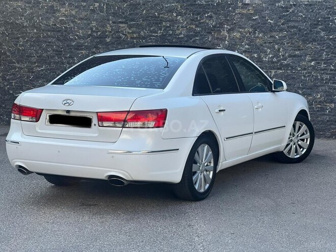 Hyundai Sonata-13