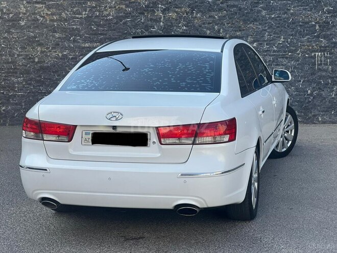 Hyundai Sonata-14